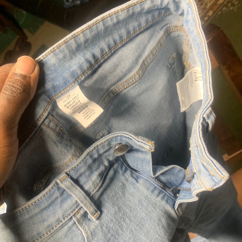 BUNDLE OF LIGHT BLUE JEANS (different sizes and brands)